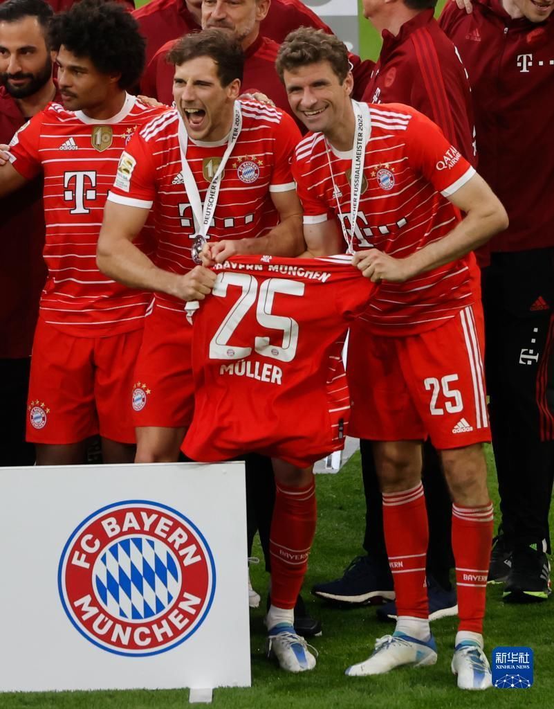 白色球衣在 白色球衣在